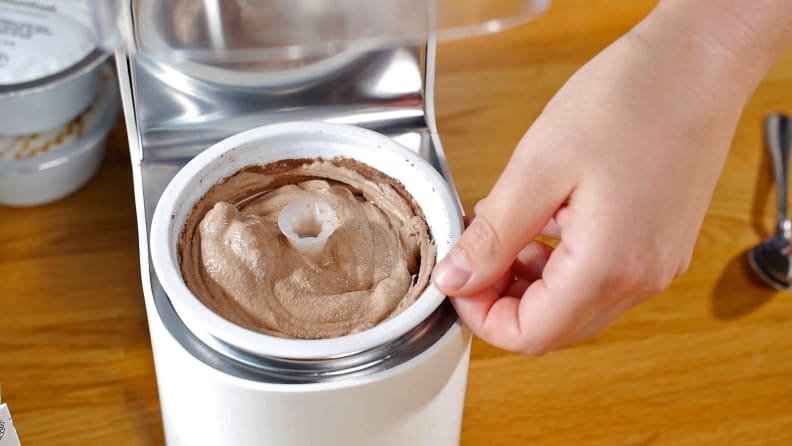 I made frozen yogurt using the 'Keurig for froyo'—and I'll never