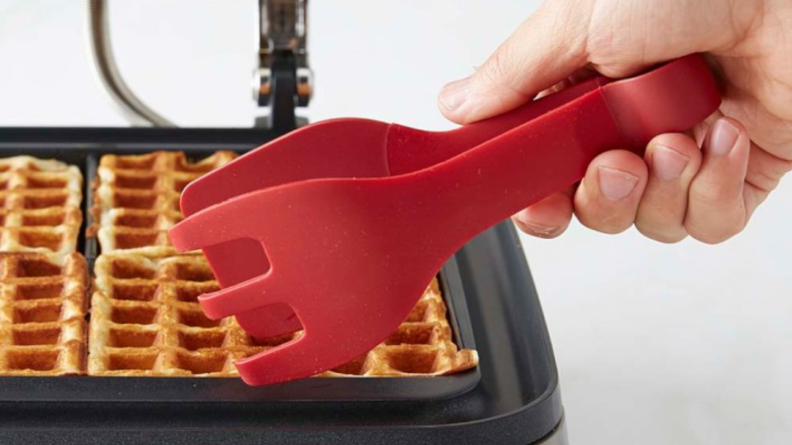 These waffle tongs are a game-changer for brunch-lovers.