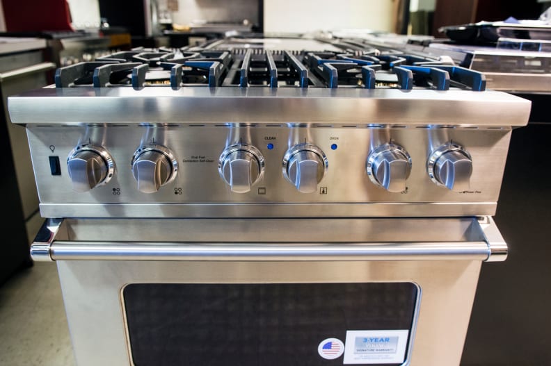 Viking Electric Range RDSCE2305BSS Review: The D3 Series 30 - Blog Elite  Appliance