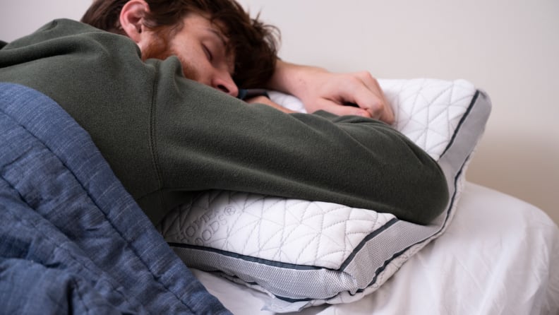 Choosing the Best Stomach Sleeper Pillow