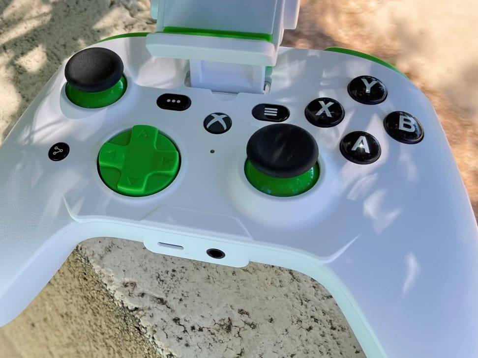 Xbox recommends 2 new controllers for Xbox Cloud Gaming on iPhone