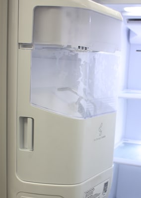 Ice Maker Photo