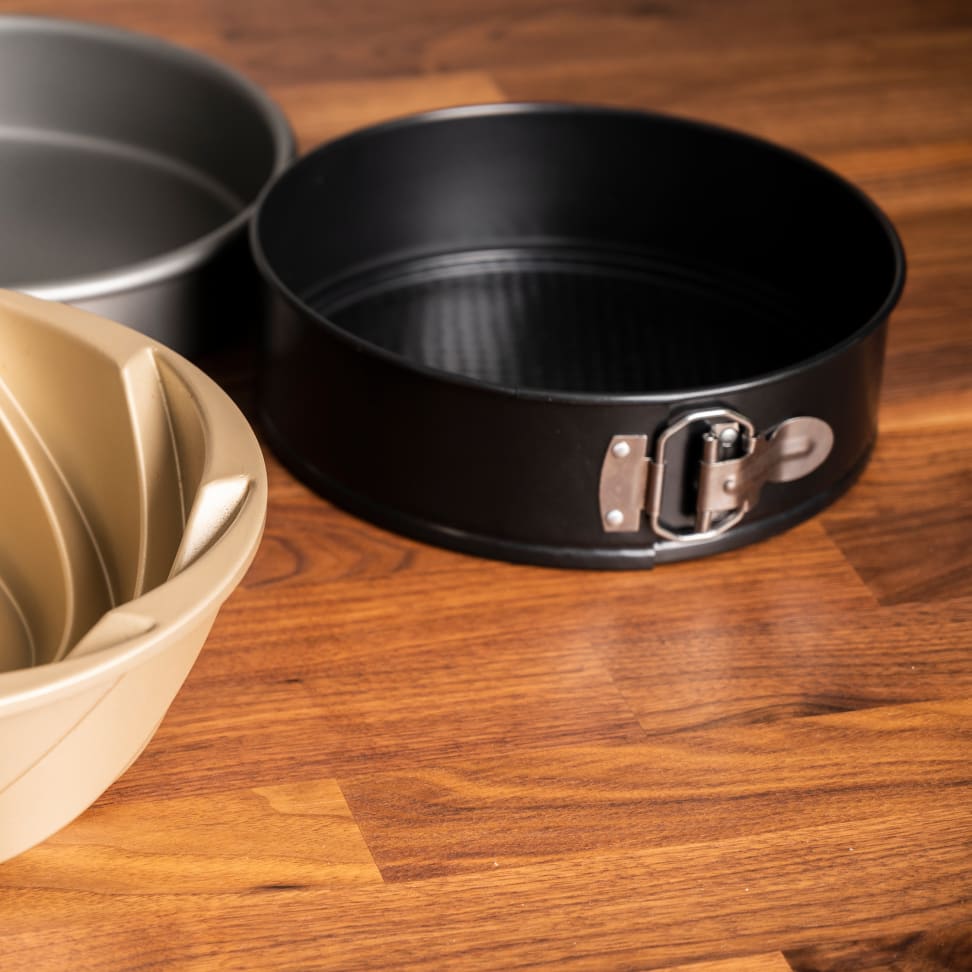 The 2 Best Cake Pans of 2024, Tested & Reviewed