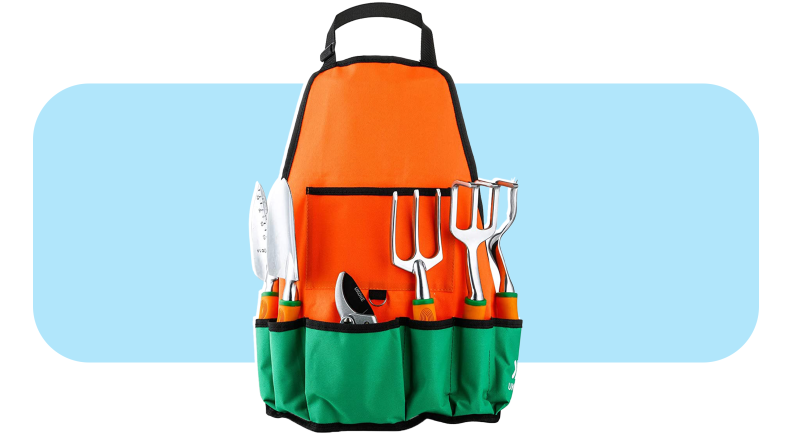 Product shot of the orange and green Ukoke Garden Tool Set.