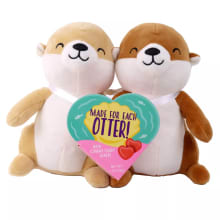 Product image of Otter Date Night Plush Valentine's with Gummy Candy Hearts