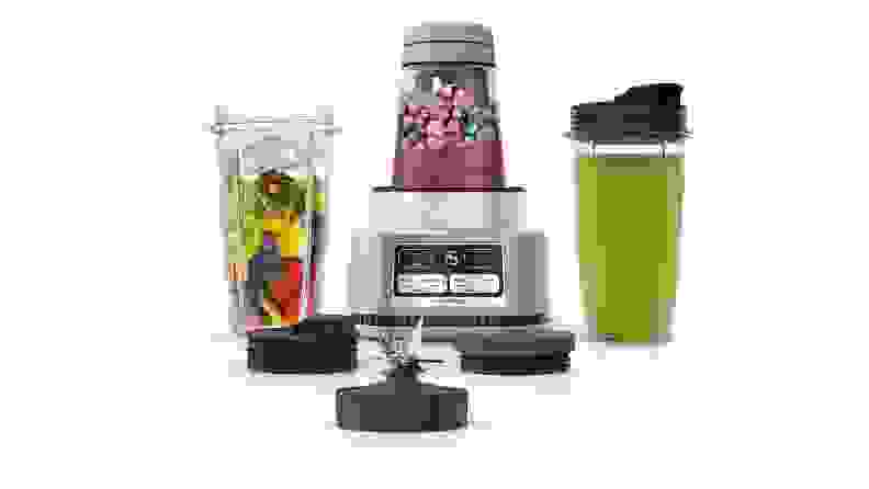 The equipment and accessories for the Ninja Foodi Smoothie Bowl Maker.