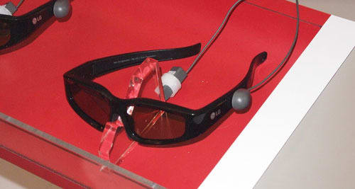 FI 3D Glasses Image 1