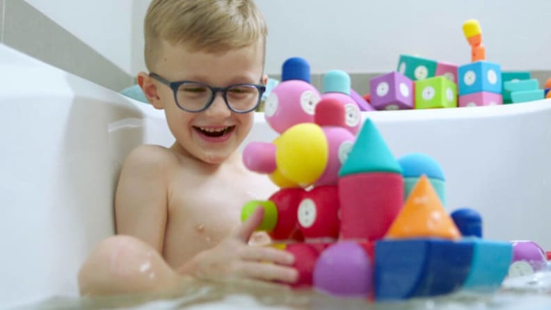 Blockaroo bath toys