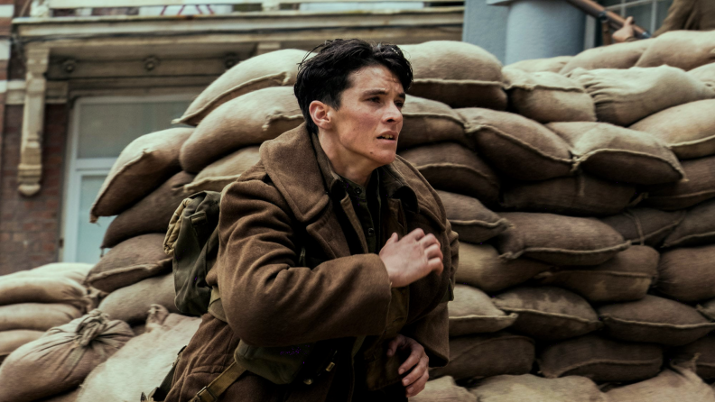 Fionn Whitehead runs for his life in Christopher Nolan’s ‘Dunkirk.’