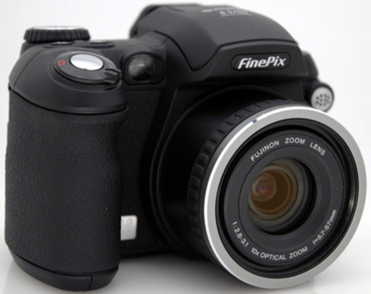 Fujifilm Finepix S5100 Reviewed