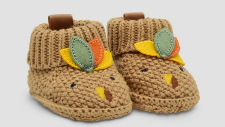 Little booties with felt details to look like a turkey