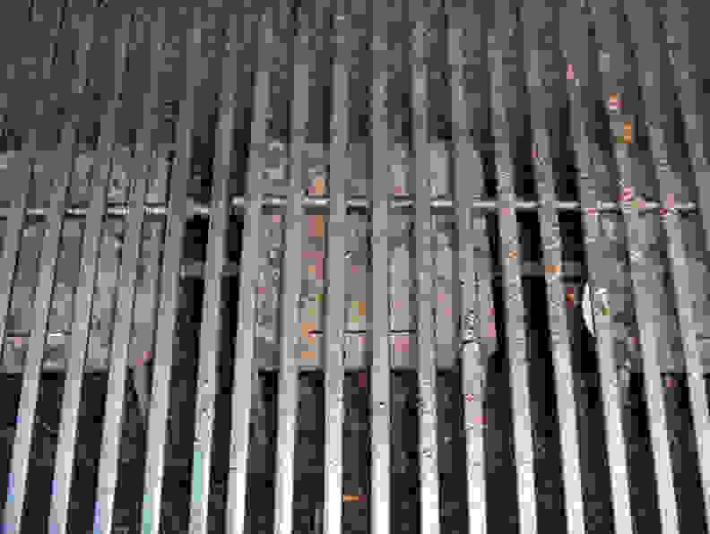 Grill with rusty grates