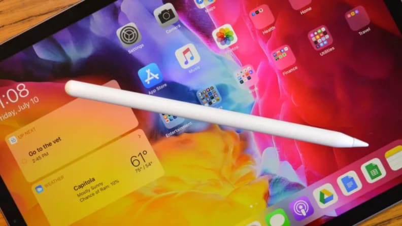 Close up of an Apple Pencil on an iPad.