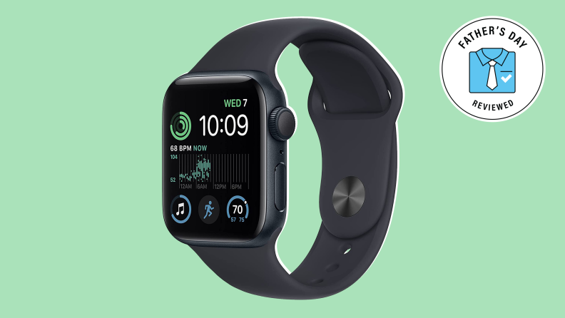 Father's Day Tech Gifts: Apple Watch SE