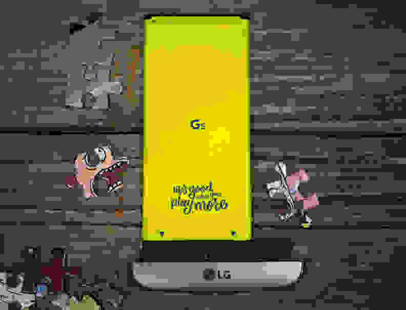 LG G5 removable battery