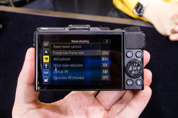 The DL series menu system should look pretty familiar to Nikon DSLR owners.