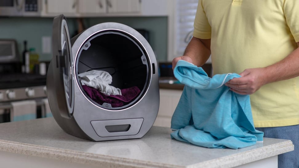 This countertop tumble dryer dries clothes in 15 minutes - Reviewed