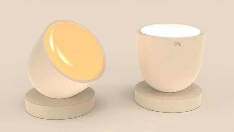 a side by side of the Olly S with it set to night mode (orange hued) and day mode (a bright white)