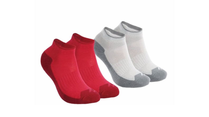 Kids hiking socks in red and grey
