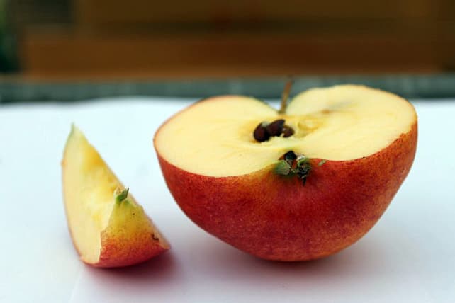 Lubera-sliced.jpg