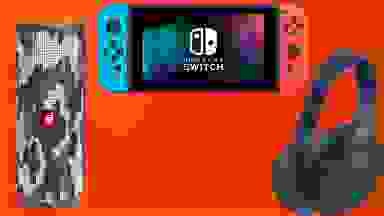 JBL Flip 5, Nintendo Switch, and Sony WH-1000XM4 against an orange backdrop