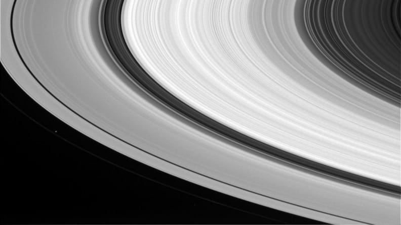 NASA image of the planet Saturn's rings