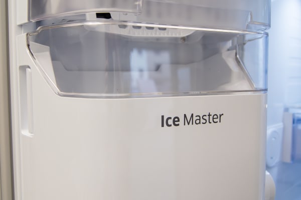 The Samsung RH29H9000SR Food Showcase's door-mounted icemaker takes up minimal freezer space but can still hold a substantial amount of ice.