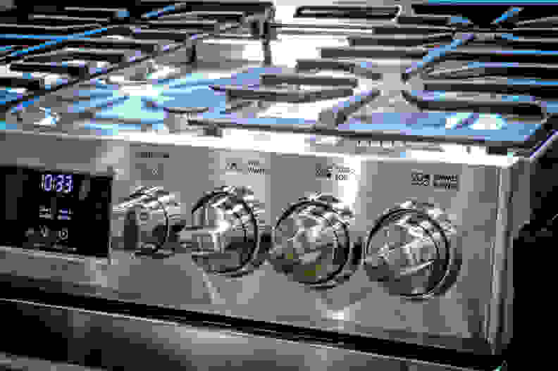 The burner dials are responsive and easy-to use.