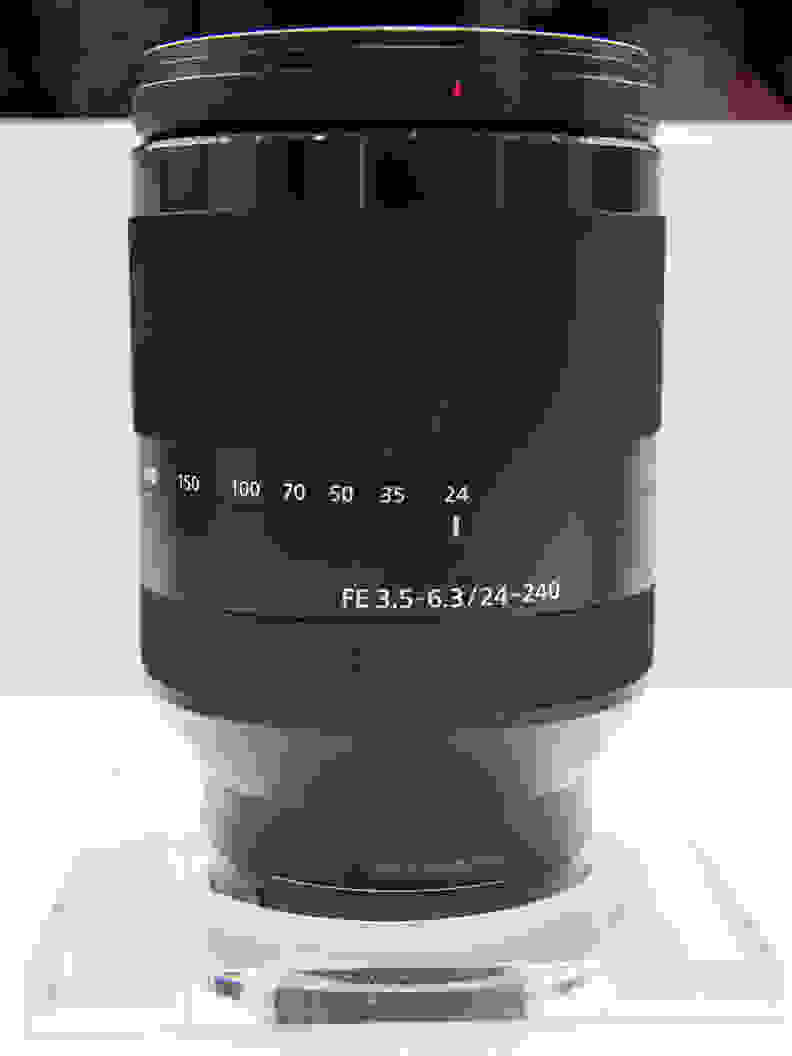 FE 24-240mm – Side View