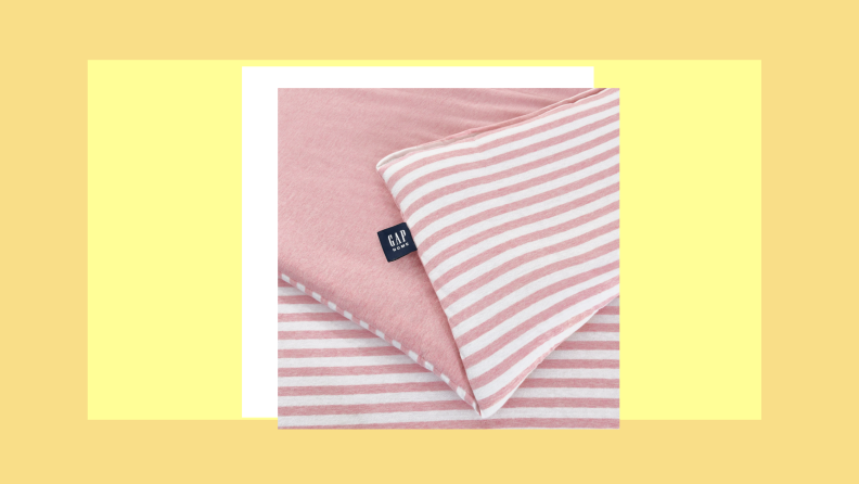 Pink and white GAP comforter set.