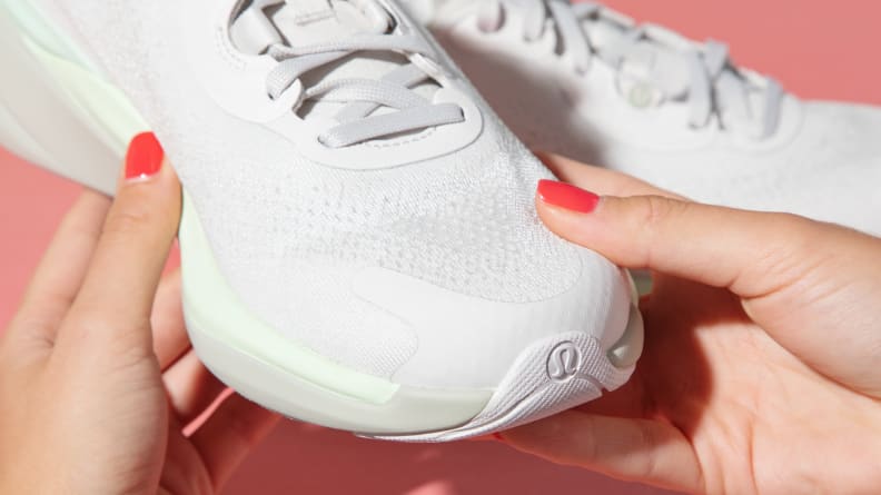 We tried the lululemon Chargefeel 2 Workout Shoe on the golf