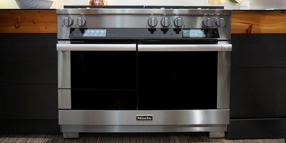 Miele HR 1956 DF Dual Fuel Range First Impressions Review - Reviewed