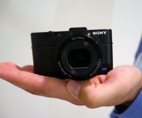 Sony-RX100-II-Front.jpg
