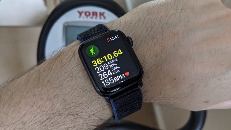 Apple Watch SE review: an almost great cheaper option, Apple Watch