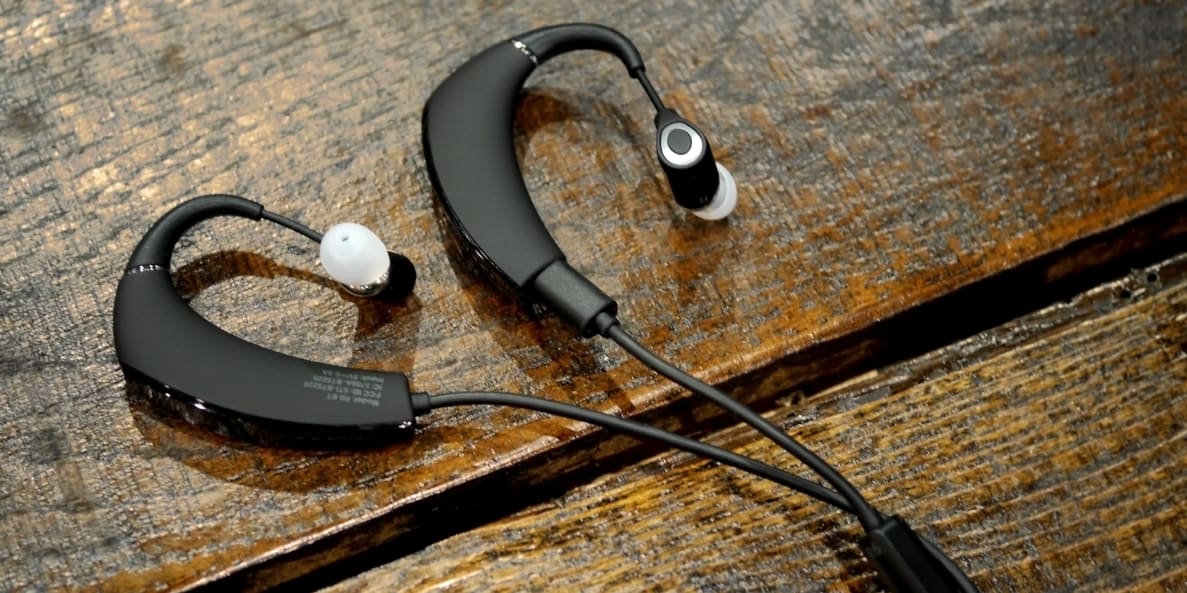 The Klipsch R6 In-Ear Bluetooth headphones