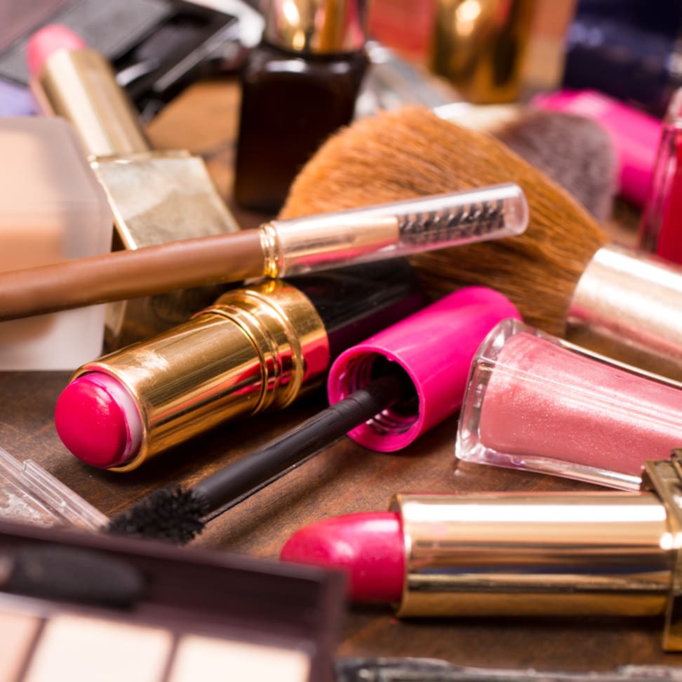 Does Makeup Expire? Here's How Long Foundation, Mascara & More Last