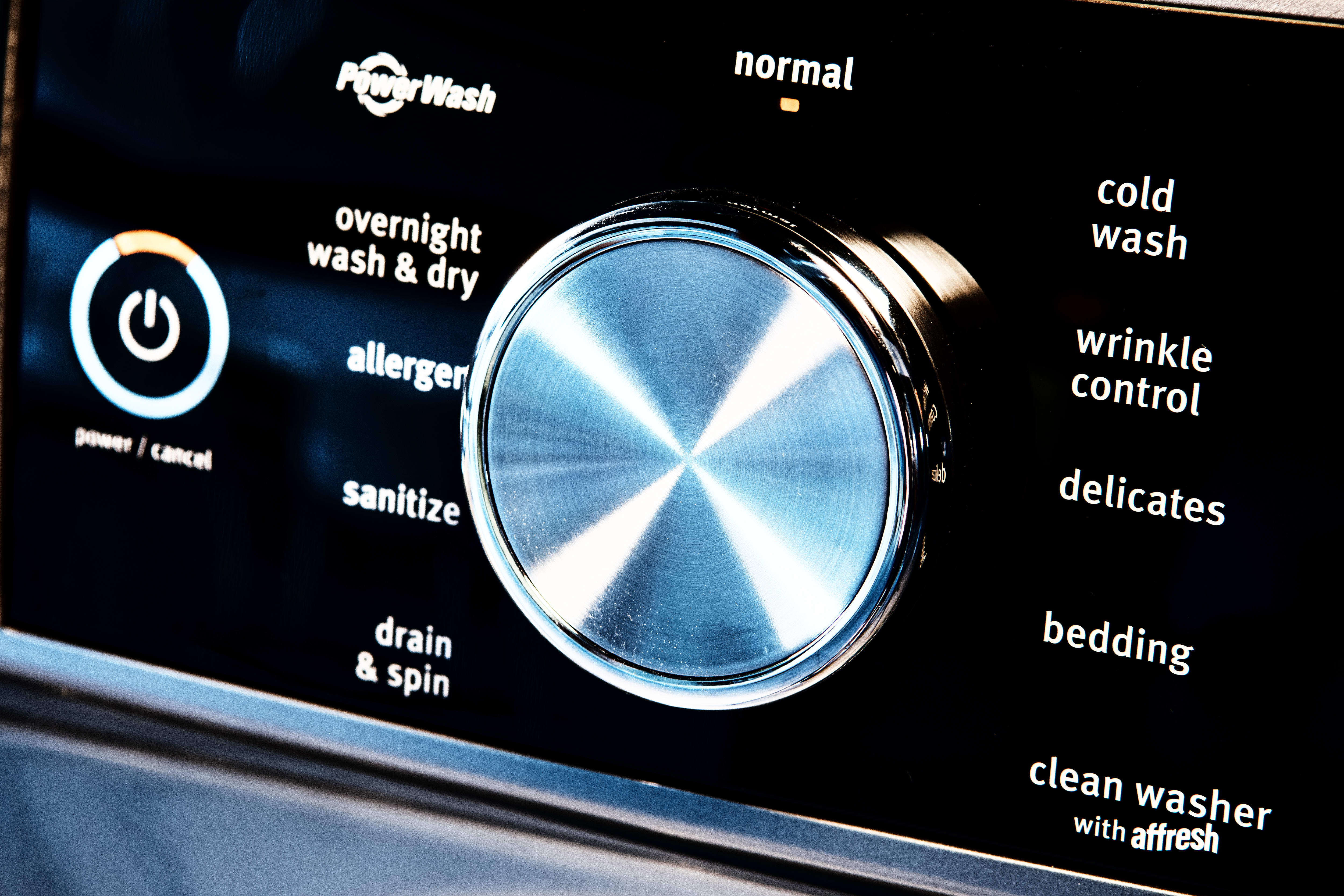 Maytag MHW8200FC and MHW8200FW frontload Washing Machine Review