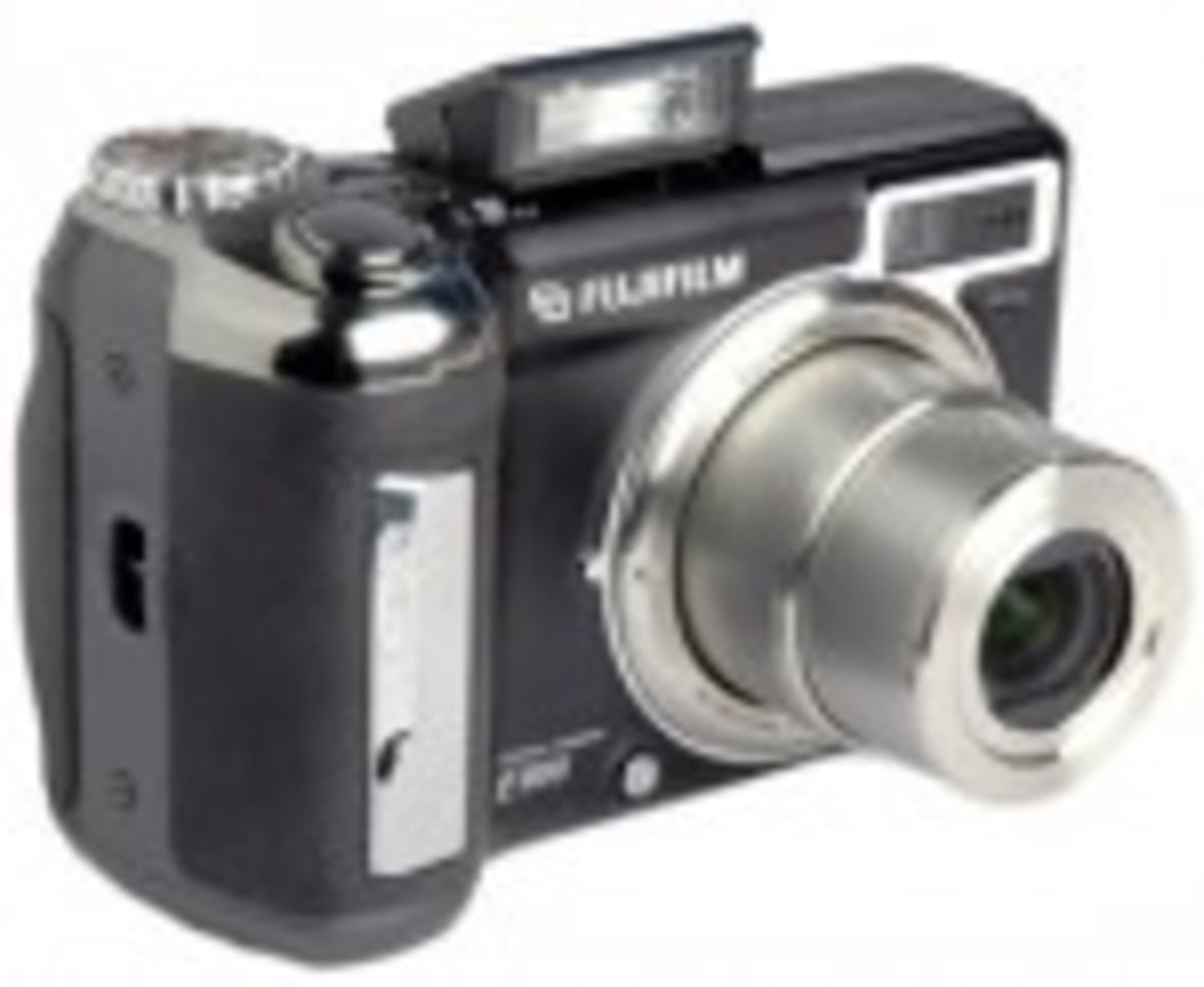 Fujifilm Finepix E900 Reviewed
