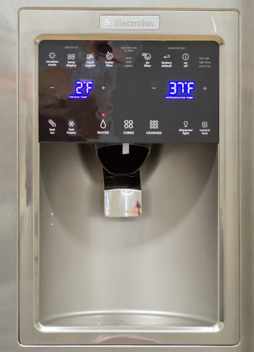 Electrolux EI23CS35KS Counter-Depth Refrigerator Review ...