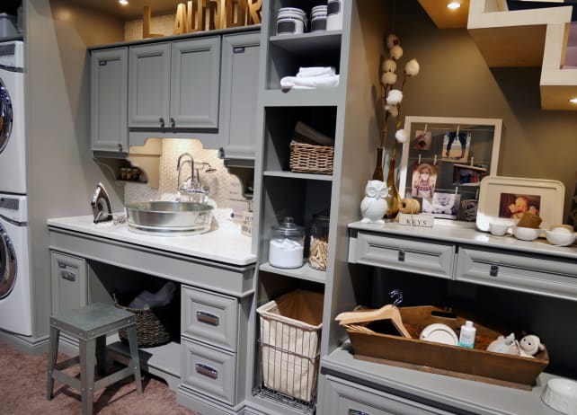 MasterBrand Kemper Laundry Room