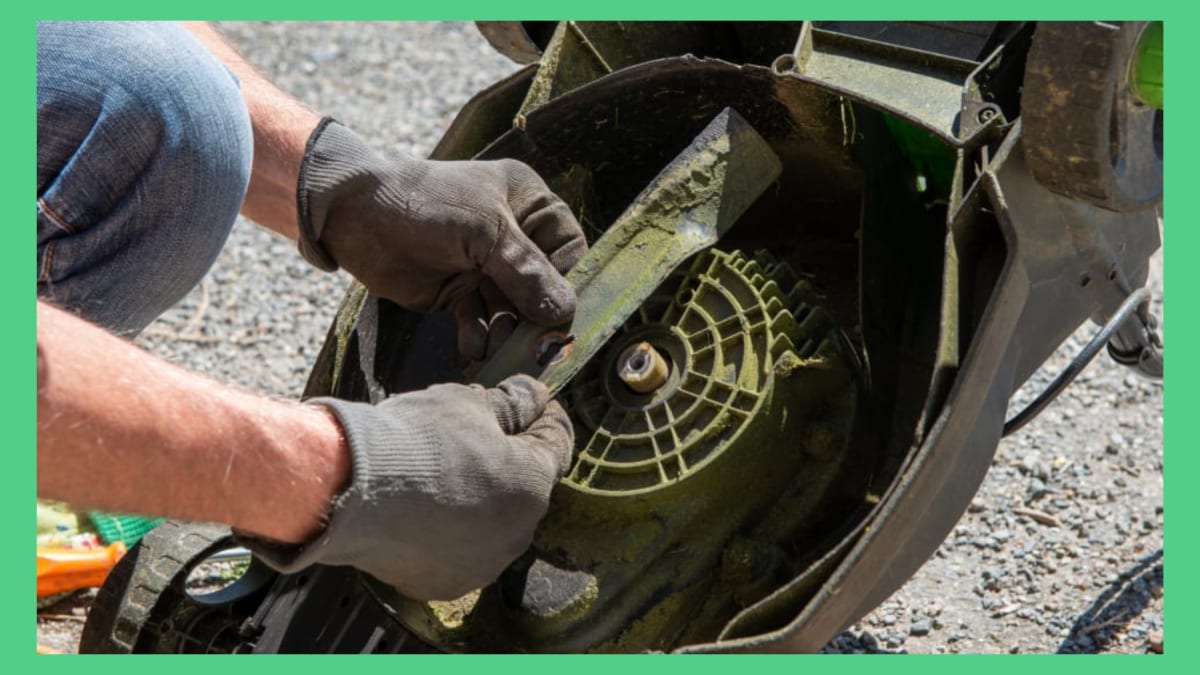 How to sharpen lawnmower blade with file—it's safe and easy! Reviewed