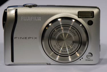 tijger omhelzing Ontvanger Fujifilm FinePix F40fd First Impressions Review - Reviewed