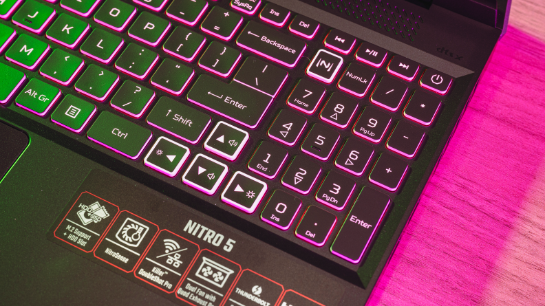 A closeup shot of the Nitro 5's numpad and arrow keys on the right side of the keyboard.