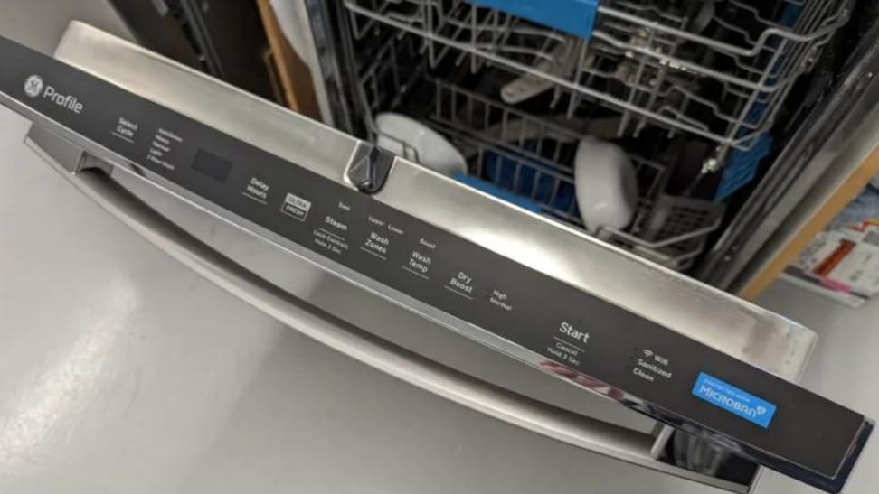 3 Signs Your Dishwasher Needs to Be Cleaned Right Now