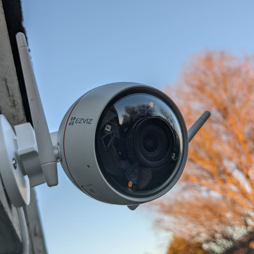 Ezviz c3w review top