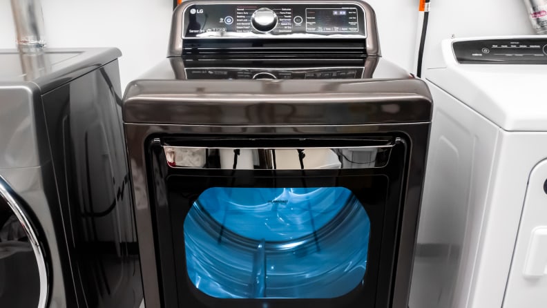 The outside of the LG DLEX7900BE dryer.