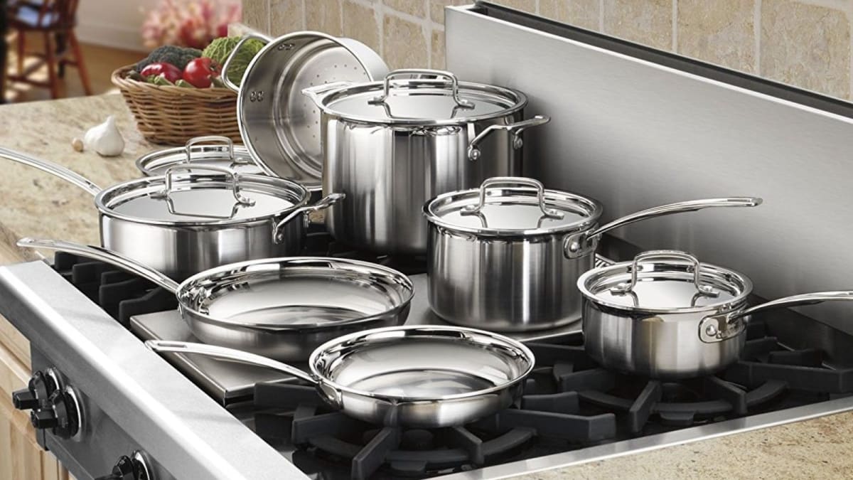 cooks pots and pans