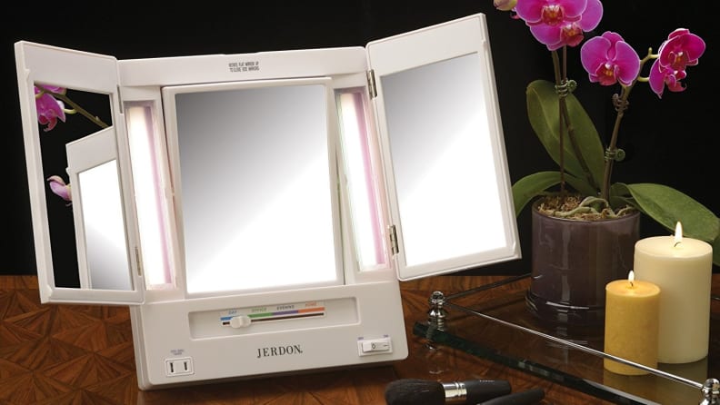 Jerdon Tri-Fold Two-Sided Lighted Makeup Mirror