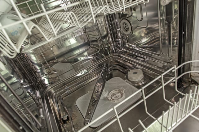 Clean-dishwasher