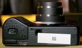 Nikon_P60_bottom.jpg